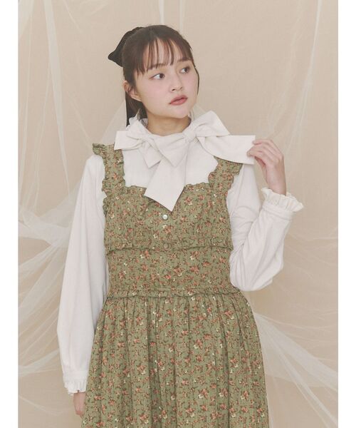 merry jenny(メリージェニー)の「crinkled floralワンピース(ワンピース・レディース・カーキ/ベージュ/ネイビー・FREE)」の15枚目の写真