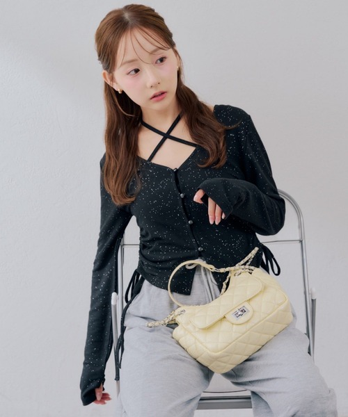 continuer de NICE CLAUP(コンティニューデナイスクラップ)の「キルティングショルダーバック(ショルダーバッグ・レディース・ブラック/ホワイト/イエロー・FREE)」の6枚目の写真