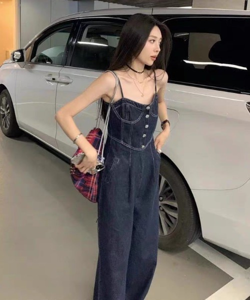 FAVORITO(ファヴォリート)の「デニムオールインワン(つなぎ/オールインワン・レディース・ダークブルー・S/M/L)」の9枚目の写真