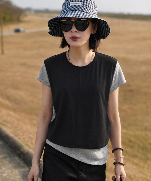 BLoomMe(ブルームミー)の「配色レイヤード風ショート丈プルオーバー(Tシャツ/カットソー・レディース・ブラック・S/M/L)」の1枚目の写真