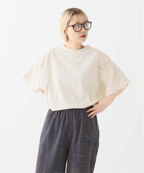 HEART MARKET(ハートマーケット)の「レース部分使いプルオーバー(Tシャツ/カットソー・レディース・チャコール/グリーン/マスタード/ブラック/ナチュラル・FREE)」の3枚目の写真