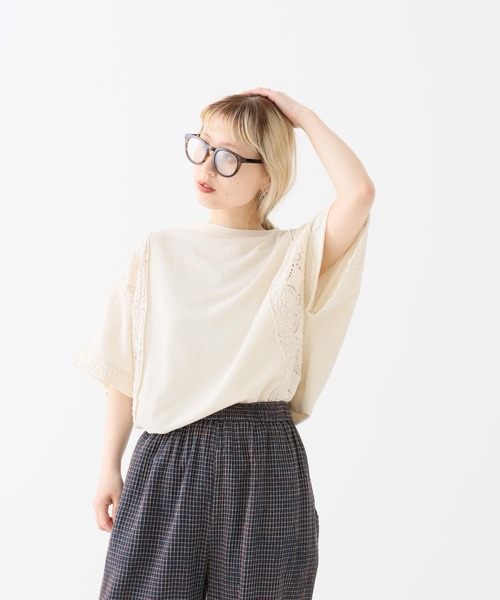 HEART MARKET(ハートマーケット)の「レース部分使いプルオーバー(Tシャツ/カットソー・レディース・チャコール/グリーン/マスタード/ブラック/ナチュラル・FREE)」の13枚目の写真