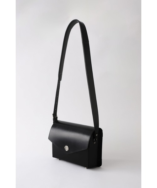 SHINYAKOZUKA(シンヤコヅカ)の「medium invitation with TSUCHIYA KABAN(ISSUE#9)(ショルダーバッグ・メンズ・ブラック系その他・ONE SIZE)」の3枚目の写真