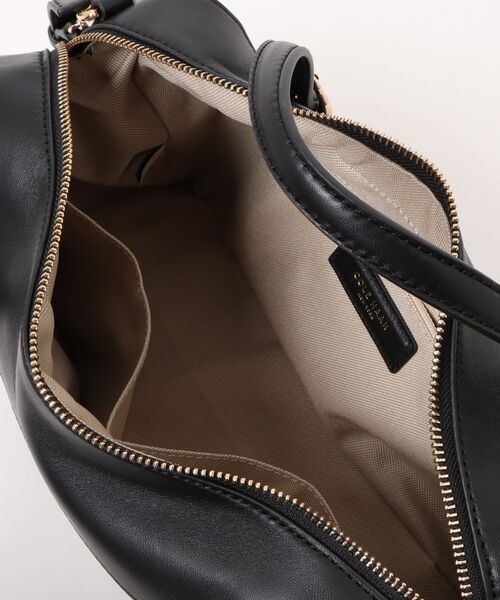 COLE HAAN（コールハーン）の「アレキサンドリア サッチェル womens（ショルダーバッグ・レディース・ブラック・OSFA）」の7枚目の写真