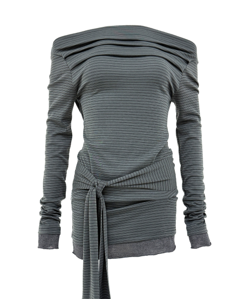 PLASMASPHERE(プラズマスフィア)の「ウィロー ボートネック ドレープ ストライプ オフショルダー ラップ ロングスリーブ Tシャツ_2COLOR(Tシャツ/カットソー・レディース・ダークグレー/ライトグレー・FREE)」の4枚目の写真