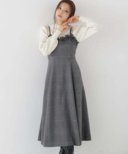 PROPORTION BODY DRESSING(プロポーションボディドレッシング)の「モチーフ刺繍キャミワンピース / 1216240004(ワンピース・レディース・ブラック/ブラウン・MEDIUM/P/S)」の3枚目の写真