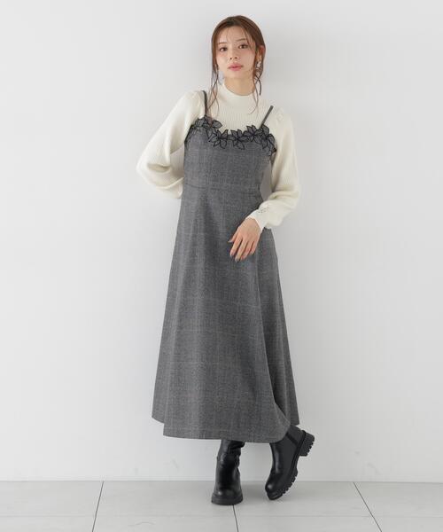 PROPORTION BODY DRESSING(プロポーションボディドレッシング)の「モチーフ刺繍キャミワンピース / 1216240004(ワンピース・レディース・ブラック/ブラウン・MEDIUM/P/S)」の5枚目の写真