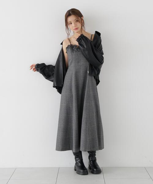 PROPORTION BODY DRESSING(プロポーションボディドレッシング)の「モチーフ刺繍キャミワンピース / 1216240004(ワンピース・レディース・ブラック/ブラウン・MEDIUM/P/S)」の10枚目の写真