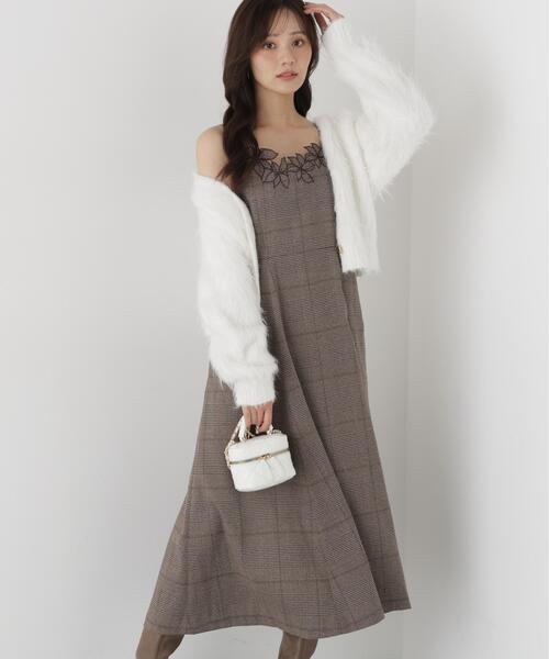 PROPORTION BODY DRESSING(プロポーションボディドレッシング)の「モチーフ刺繍キャミワンピース / 1216240004(ワンピース・レディース・ブラック/ブラウン・MEDIUM/P/S)」の21枚目の写真