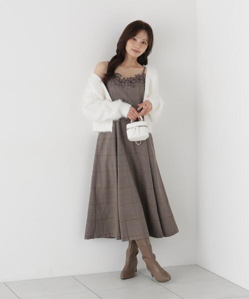 PROPORTION BODY DRESSING(プロポーションボディドレッシング)の「モチーフ刺繍キャミワンピース / 1216240004(ワンピース・レディース・ブラック/ブラウン・MEDIUM/P/S)」の22枚目の写真