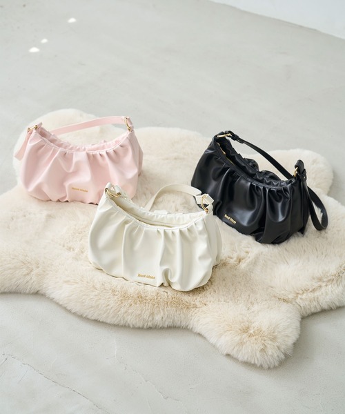 Rose Muse（ロゼミューズ）の「Ruched shoulder bag（ショルダーバッグ・レディース・ホワイト/ブラック/ピンク・FREE）」の4枚目の写真