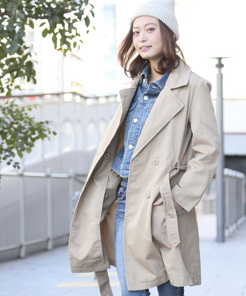 Denime(ドゥニーム)の「TRENCH COAT/トレンチコート(トレンチコート・レディース・インディゴブルー/ベージュ/その他1・SMALL/X-SMALL)」の2枚目の写真