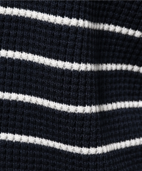 URBAN RESEARCH（アーバンリサーチ）の「UR ヘビーワッフルL/S TEE（Tシャツ/カットソー・メンズ・ストライプ/チャコールグレー/ホワイト・MEDIUM/LARGE）」の9枚目の写真