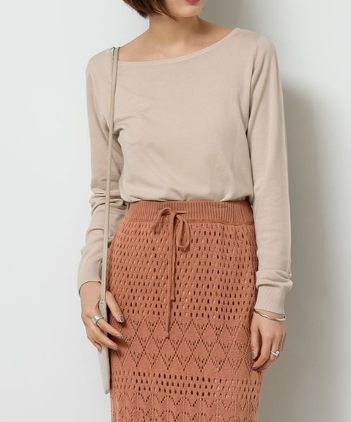 Re:EDIT（リエディ）の「お家で洗えるレーヨンナイロンボートネックハイゲージニットトップス（ニット/セーター・レディース・グレー/ブラック/サックスブルー/ホワイト×ブラック/プラム/ラベンダー/ピンク/ベージュ/ネイビー/ホワイト/パープル/イエロー/レッド/カーキ/モカ/マスタード/ブルー/ブラウン/オレンジ/グリーン/ワイン・LARGE/MEDIUM）」の7枚目の写真