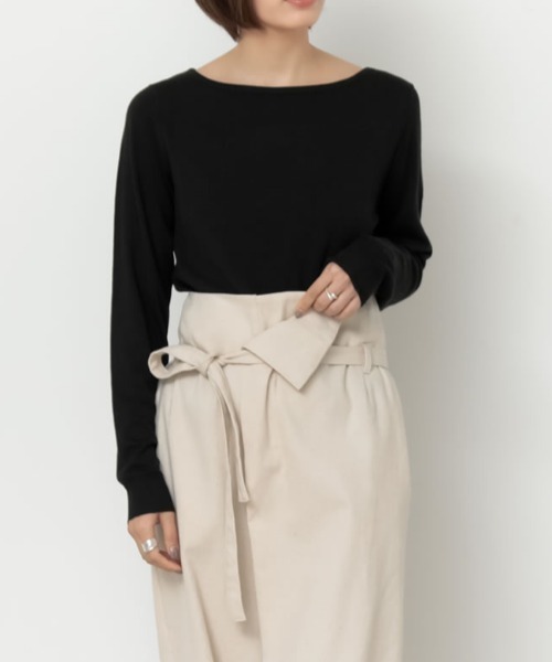 Re:EDIT（リエディ）の「お家で洗えるレーヨンナイロンボートネックハイゲージニットトップス（ニット/セーター・レディース・グレー/ブラック/サックスブルー/ホワイト×ブラック/プラム/ラベンダー/ピンク/ベージュ/ネイビー/ホワイト/パープル/イエロー/レッド/カーキ/モカ/マスタード/ブルー/ブラウン/オレンジ/グリーン/ワイン・LARGE/MEDIUM）」の3枚目の写真