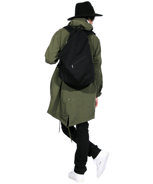 ８(eight)（エイト）の「変形 リュックサック リュック デニム スウェット （バックパック/リュック・メンズ・グレー/ネイビー/ブラック/インディゴブルー・FREE）」の5枚目の写真