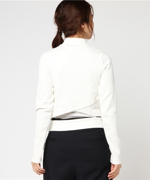 ENVYM（アンビー）の「ＢＡＣＫクロスハイネックＴＯＰＳ（ニット/セーター・レディース・ホワイト/ブラック/ピンク/ブルー・FREE）」の6枚目の写真