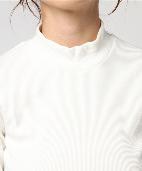 ENVYM（アンビー）の「ＢＡＣＫクロスハイネックＴＯＰＳ（ニット/セーター・レディース・ホワイト/ブラック/ピンク/ブルー・FREE）」の9枚目の写真