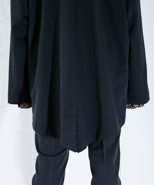 kutir（クティール）の「変形テーラードジャケット（テーラードジャケット・メンズ・ブラック/ライトグレー・MEDIUM/LARGE）」の15枚目の写真