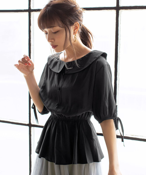 Newlyme(ニューリーミー)の「ビッグカラーペプラムブラウス(シャツ/ブラウス・レディース・ミント/ピンク系その他/ブラック/ベージュ・MEDIUM/LARGE)」の2枚目の写真