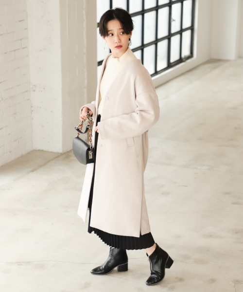 PAGEBOY(ページボーイ)の「ZIPスリットノーカラーコート(ダウンジャケット/コート・レディース・ブラック/ダークブラウン/グレイッシュベージュ/ダークパープル・SMALL/MEDIUM)」の13枚目の写真