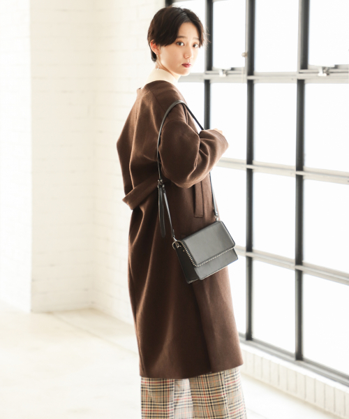 PAGEBOY(ページボーイ)の「ZIPスリットノーカラーコート(ダウンジャケット/コート・レディース・ブラック/ダークブラウン/グレイッシュベージュ/ダークパープル・SMALL/MEDIUM)」の21枚目の写真