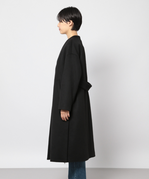 PAGEBOY(ページボーイ)の「ZIPスリットノーカラーコート(ダウンジャケット/コート・レディース・ブラック/ダークブラウン/グレイッシュベージュ/ダークパープル・SMALL/MEDIUM)」の6枚目の写真