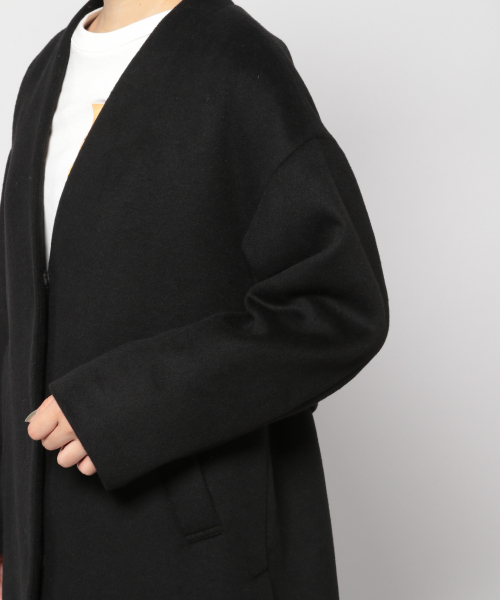 PAGEBOY(ページボーイ)の「ZIPスリットノーカラーコート(ダウンジャケット/コート・レディース・ブラック/ダークブラウン/グレイッシュベージュ/ダークパープル・SMALL/MEDIUM)」の22枚目の写真