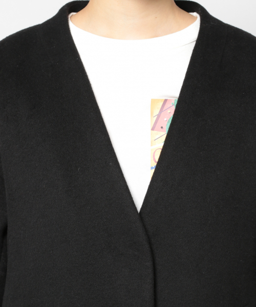 PAGEBOY(ページボーイ)の「ZIPスリットノーカラーコート(ダウンジャケット/コート・レディース・ブラック/ダークブラウン/グレイッシュベージュ/ダークパープル・SMALL/MEDIUM)」の9枚目の写真