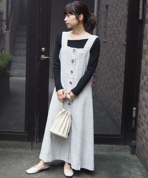 tiptop（ティップトップ）の「前ボタンコーデュロイジャンスカ（ジャンパースカート・レディース・ブルー/アイボリー/グレイッシュベージュ/ブラウン・FREE）」の4枚目の写真