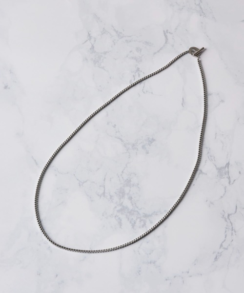 ADPOSION(アドポーション)の「ロングチェーンネックレス(ネックレス・メンズ・ブラック/シルバー・FREE)」の1枚目の写真