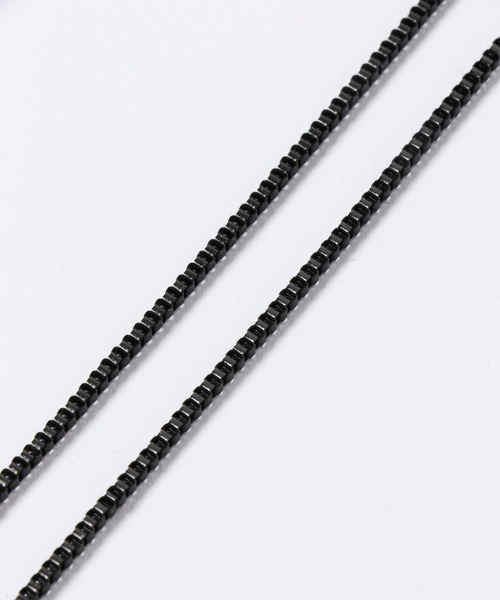 ADPOSION(アドポーション)の「ロングチェーンネックレス(ネックレス・メンズ・ブラック/シルバー・FREE)」の4枚目の写真