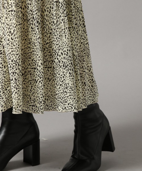 LOWRYS FARM（ローリーズファーム）の「アニマルプリーツスカート　867432（スカート・レディース・アイボリー/ブラック・FREE）」の12枚目の写真