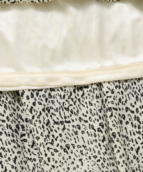 LOWRYS FARM（ローリーズファーム）の「アニマルプリーツスカート　867432（スカート・レディース・アイボリー/ブラック・FREE）」の14枚目の写真