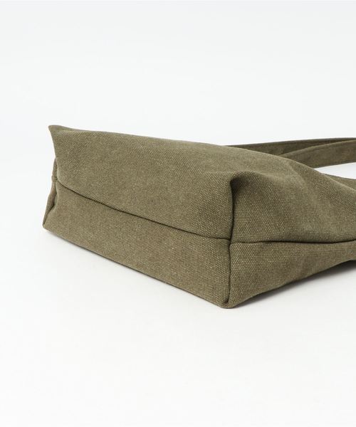 n'ee-ne（ネーネ）の「マルシェサコッシュ（ショルダーバッグ・レディース・ブラック/イエロー/カーキ/アイボリー/モカ・FREE）」の8枚目の写真