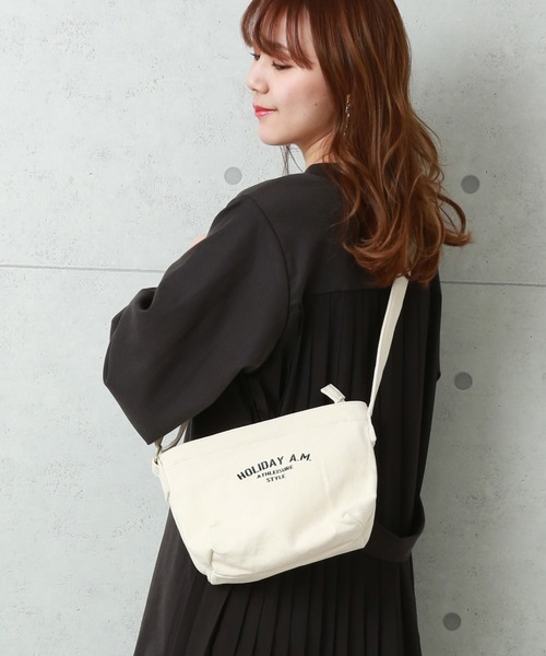 n'ee-ne（ネーネ）の「マルシェサコッシュ（ショルダーバッグ・レディース・ブラック/イエロー/カーキ/アイボリー/モカ・FREE）」の3枚目の写真