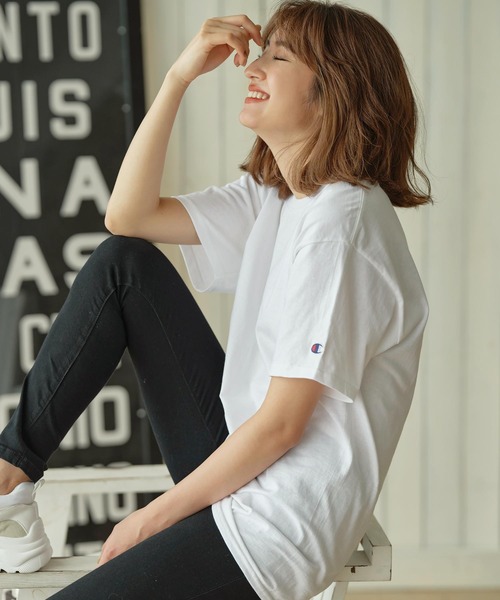 Champion（チャンピオン）の「[Champion]チャンピオンショートスリーブTシャツ（Tシャツ/カットソー・レディース・ホワイト/ブラック/ダークグリーン/グレー/グレー系その他/ピンク/オレンジ/ブラウン・LL/S/M/L）」の2枚目の写真