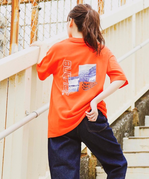 LB/S (エルビーエス)の「【BUCKET/バケット】バックプリントビッグTシャツ ビッグシルエット(Tシャツ/カットソー・レディース・オレンジ/ブラック・LARGE/MEDIUM)」の9枚目の写真