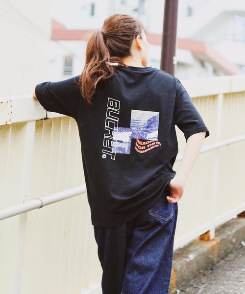 LB/S (エルビーエス)の「【BUCKET/バケット】バックプリントビッグTシャツ ビッグシルエット(Tシャツ/カットソー・レディース・オレンジ/ブラック・LARGE/MEDIUM)」の7枚目の写真