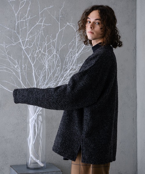CASPER JOHN（キャスパージョン）の「Boucle V-neck Sweat