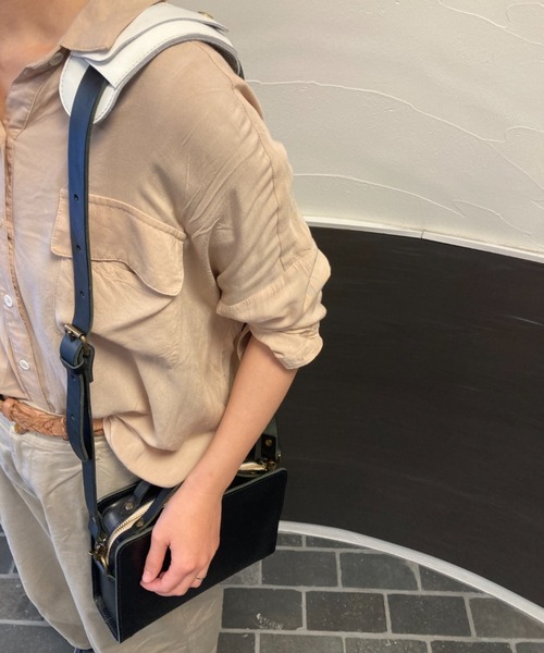 【25SS NEW】SPORTMAX_women /パッド入りレザーショルダーバッグ Ag+LEATHER BLACK&WHITE 抗菌ショルダーパッド(ショルダー