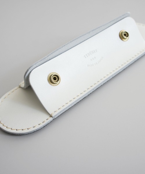 TIDEWAY(タイドウェイ)の「Ag+LEATHER BLACK&WHITE 抗菌ショルダーパッド(ショルダーバッグ・レディース・ホワイト/ブラック・FREE)」の3枚目の写真