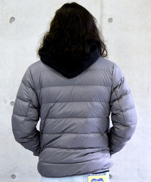 TAION(タイオン)の「【WEB限定/SHIPS別注】TAION: ナイロン クルーネック インナーダウン カーディガン 20FW(ダウンジャケット/コート・メンズ・ブラック/チャコールグレー/オリーブ/ネイビー・SMALL/MEDIUM/LARGE/X-LARGE)」の9枚目の写真