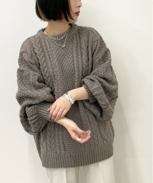 apres jour mignon（アプレジュールミニョン）の「ケーブルバックボタンニット【ZOZOTOWN限定アイテム】（ニット/セーター・レディース・パープル/ブラック/クリーム・X-LARGE/フリー）」の3枚目の写真