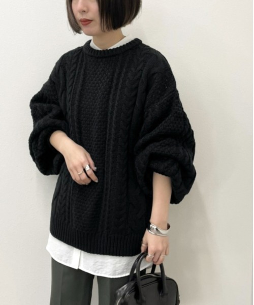 apres jour mignon（アプレジュールミニョン）の「ケーブルバックボタンニット【ZOZOTOWN限定アイテム】（ニット/セーター・レディース・パープル/ブラック/クリーム・X-LARGE/フリー）」の4枚目の写真