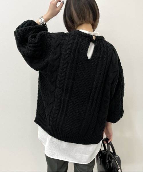 apres jour mignon（アプレジュールミニョン）の「ケーブルバックボタンニット【ZOZOTOWN限定アイテム】（ニット/セーター・レディース・パープル/ブラック/クリーム・X-LARGE/フリー）」の8枚目の写真