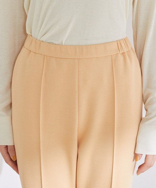 ROPE'（ロペ）の「【洗える】【セットアップ対応】ライトダンボールバックスリットフレアパンツ（その他パンツ・レディース・オフホワイト/オレンジ/ベージュ・38/36）」の4枚目の写真