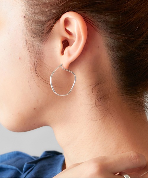 Omekashi（オメカシ）の「2フープピアス（ピアス（両耳用）・レディース・シルバー/ゴールド・FREE）」の9枚目の写真