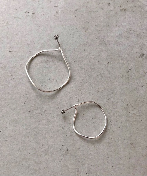 Omekashi（オメカシ）の「2フープピアス（ピアス（両耳用）・レディース・シルバー/ゴールド・FREE）」の14枚目の写真