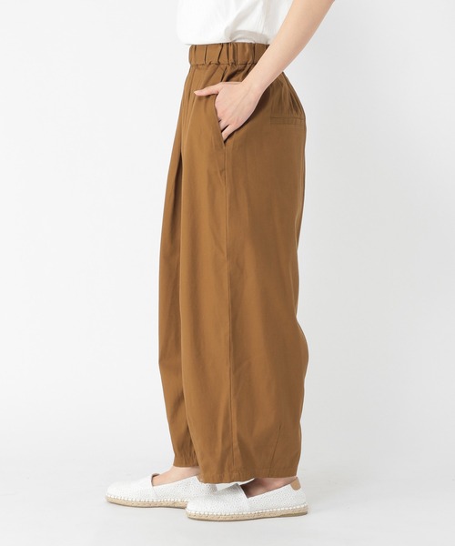 studio CLIP（スタディオクリップ）の「【キナリノ掲載商品】《満点いつものパンツ》いつでもゆったりサーカスパンツ[プラスサイズあり]（その他パンツ・レディース・カーキ/アイボリー/キャメル・MEDIUM/LARGE/X-LARGE/XX-LARGE/XXX-LARGE）」の4枚目の写真